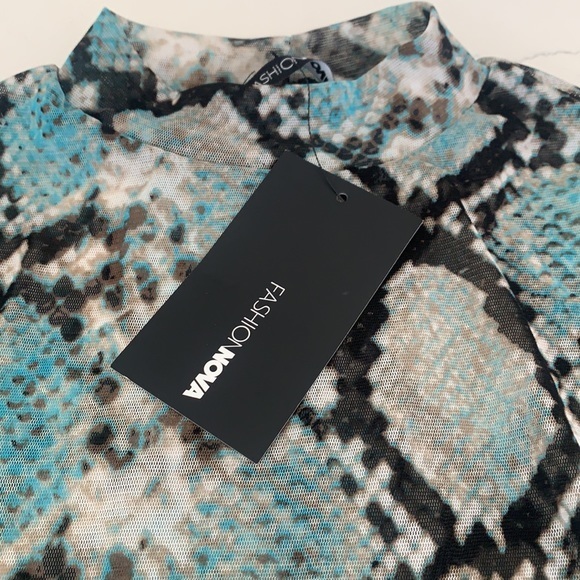 FASHION NOVA SNAKESKIN BODYSUIT - Picture 2 of 4